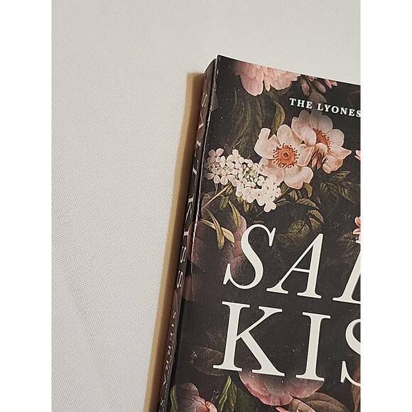 Salt Kisses the Lyonesse Trilogy by Sierra Simone USA Today Bestseller 2023 Pape - Picture 6 of 10
